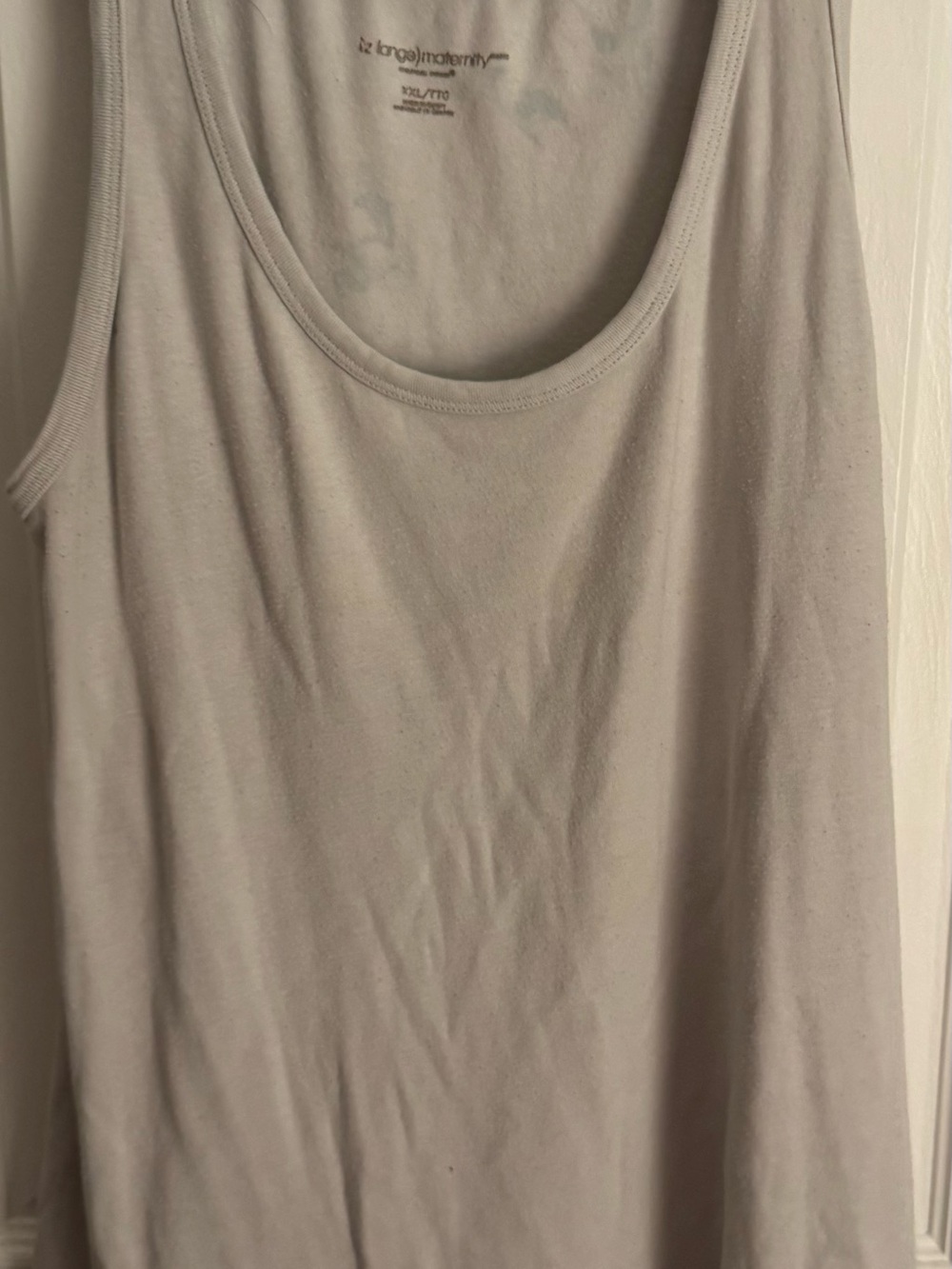 Liz Lange Light Gray Scoop Neck Tank